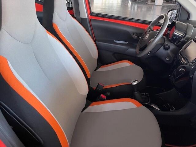 Toyota Aygo 1.0 VVT-i 69 CV 5 porte x-cite