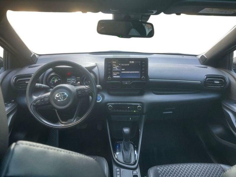 Toyota Yaris Hybrid Lounge MY22