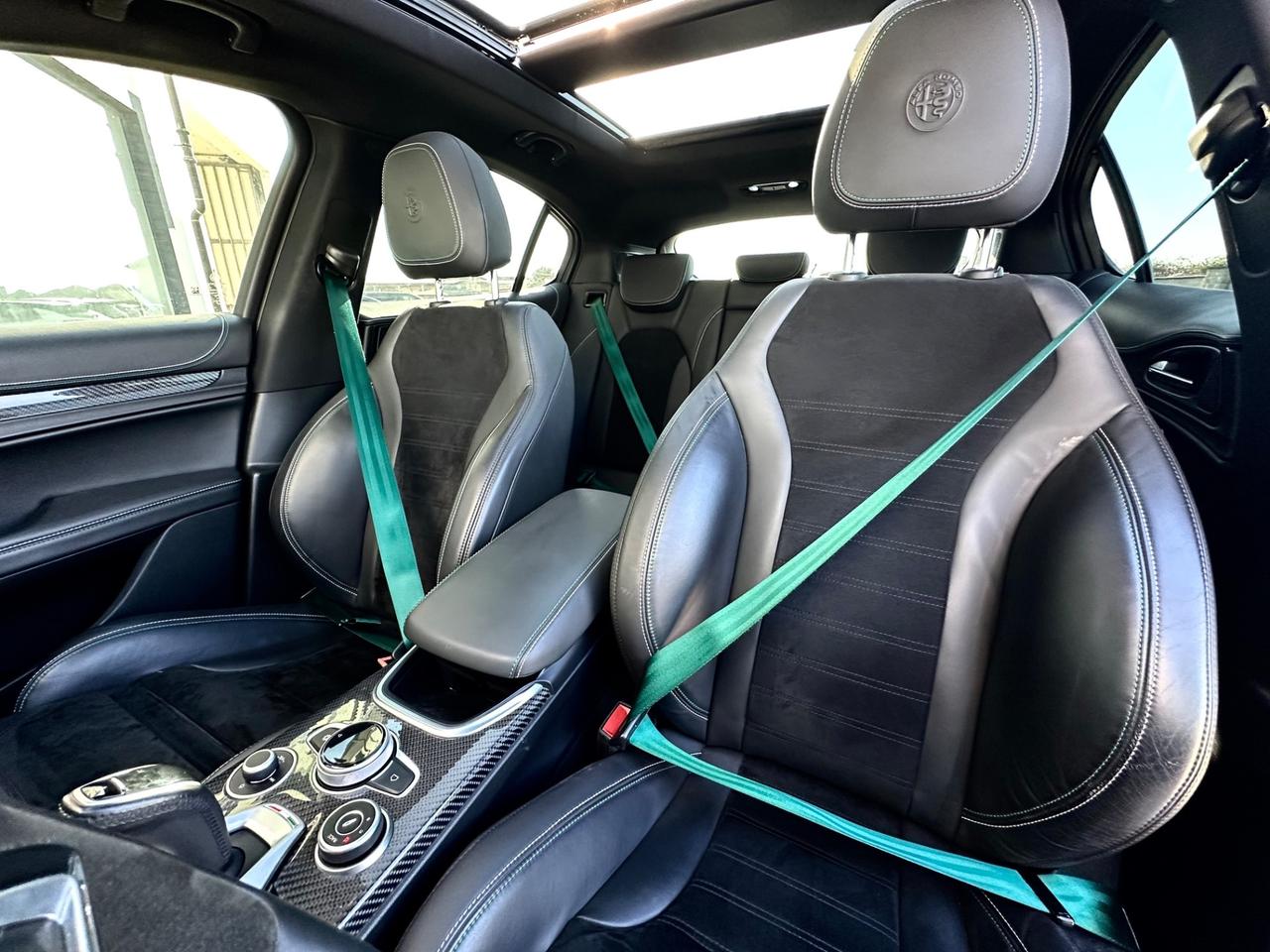 Alfa Romeo Stelvio 2.9 Bi-Turbo V6 510 CV AT8 QUADRIFOGLIO VERDE TETTO + AKRAPOVIC