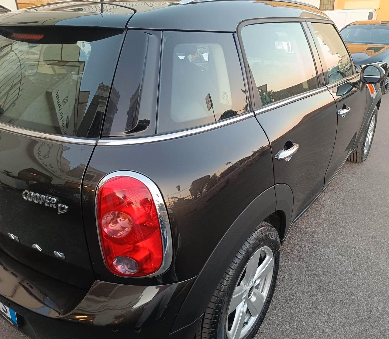 Mini Cooper D Countryman 1.6 2015 solo 129.000 Km.