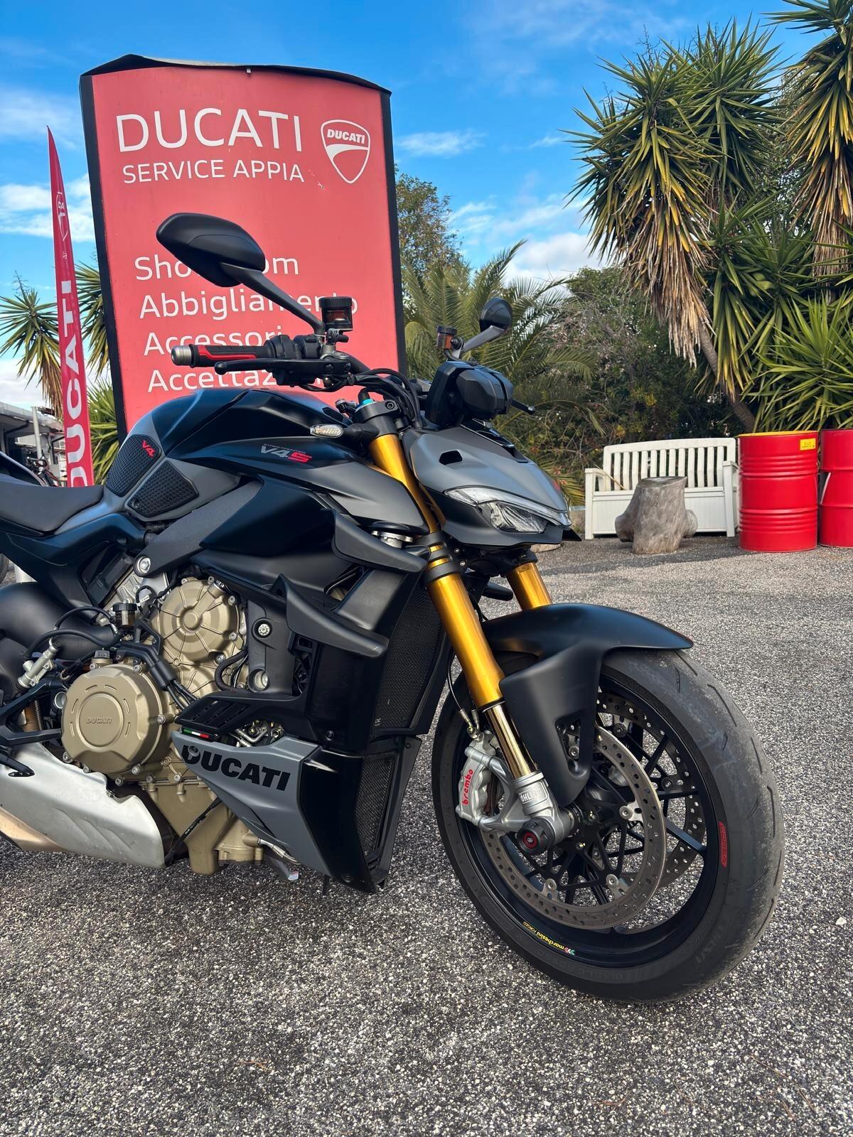 Ducati Streetfighter V4 S GREY