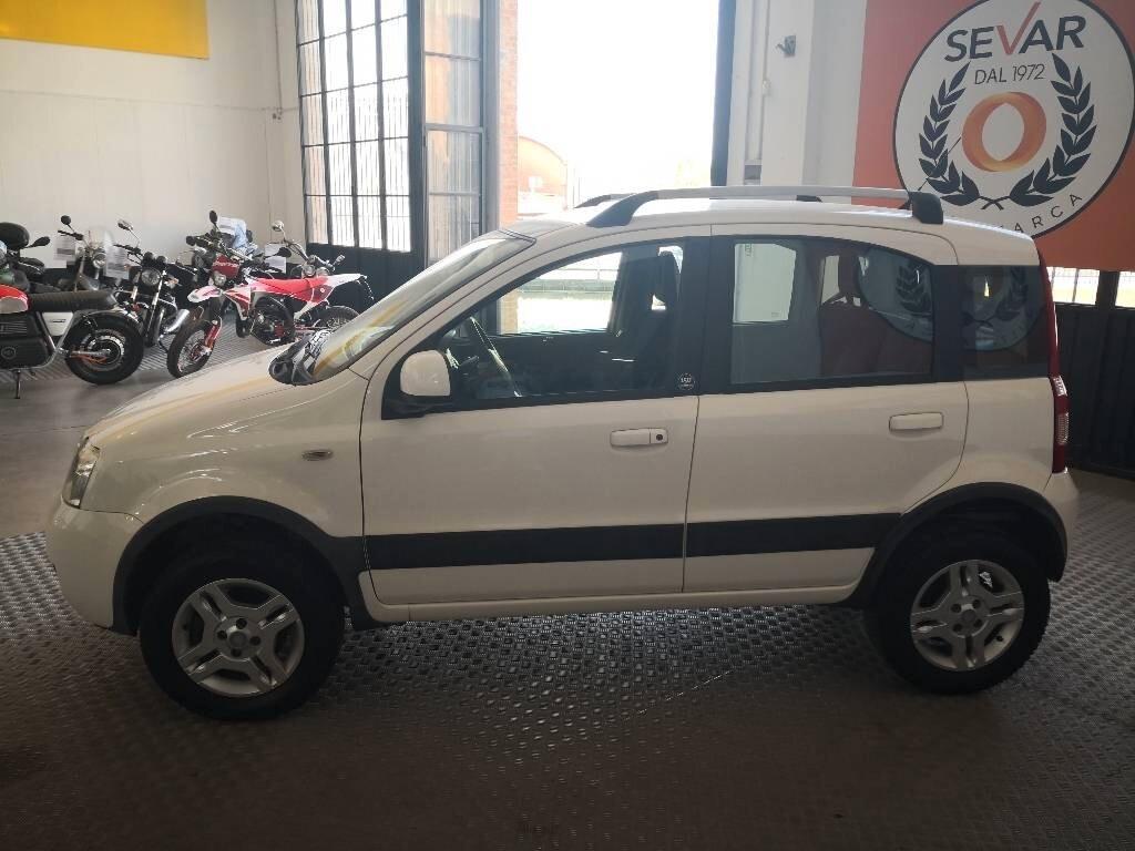 Fiat Panda 1.3 MJT 16V DPF 4x4 Climbing