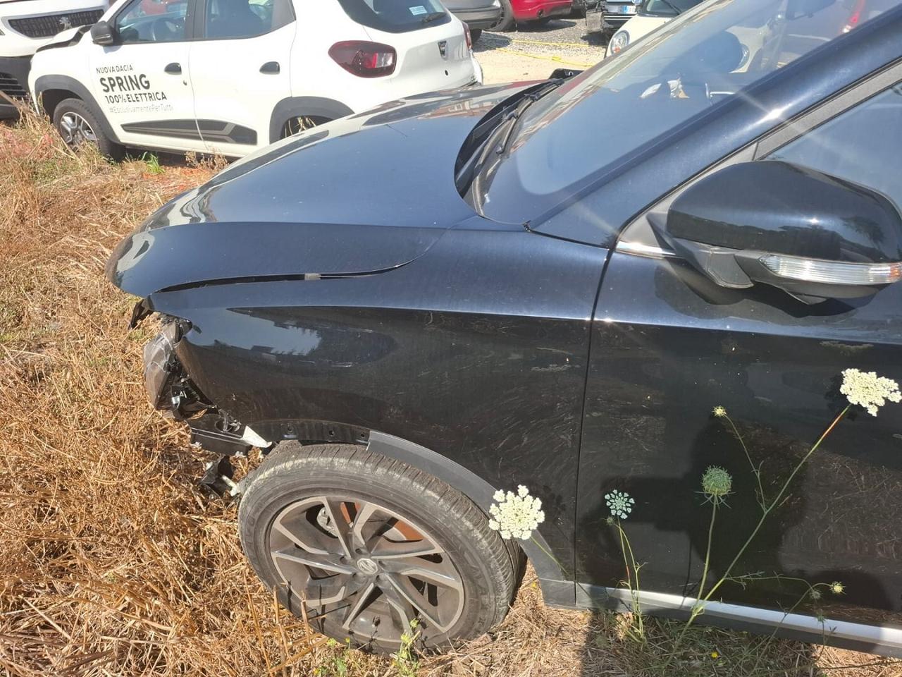 MG ZS VTI TECH SINISTRATA 2023 9000 KM