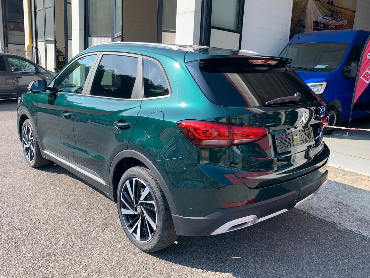 Mg ZS Hybrid+ Luxury