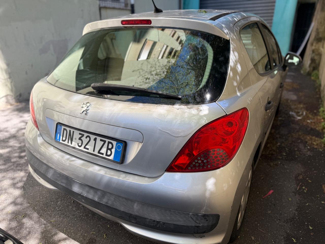 Peugeot 207 1.4 HDi 70CV 5p. ONE Line