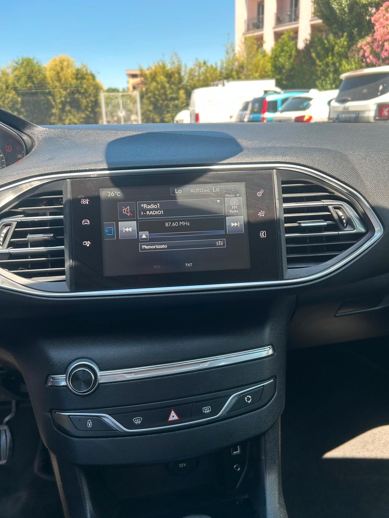 Peugeot 308 BlueHDi 100 S&S Business