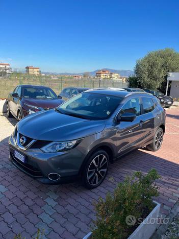 NISSAN Qashqai 1.6 dCi Tekna Automatico