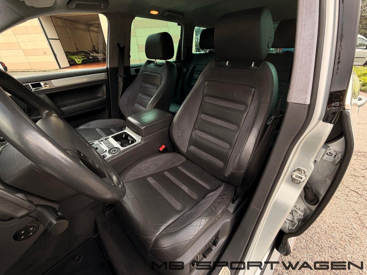 Volkswagen Touareg 6.0 W12 Sport