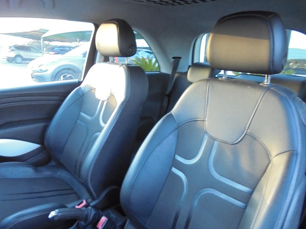 Opel Adam 1.4 87 CV tec GPL