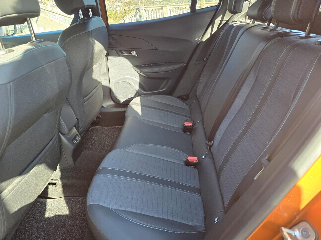 Peugeot 2008 PureTech 100 S&S Allure