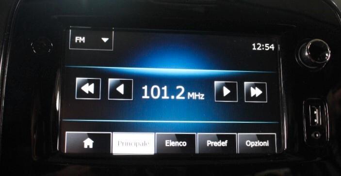 Renault Clio 1.2 75CV GPL 5 porte Live ESTETICA ESEMPLARE COLLAUDO FINO AL 2033 CLIMA NAVI CERCHI LEGA