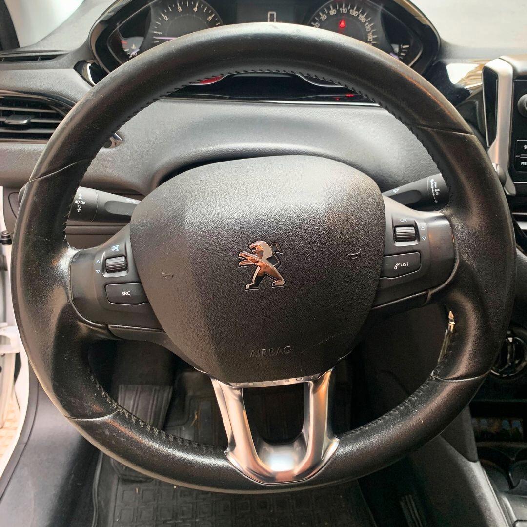 Peugeot 208 82 5p. GPL Allure **NEOPATENTATI**