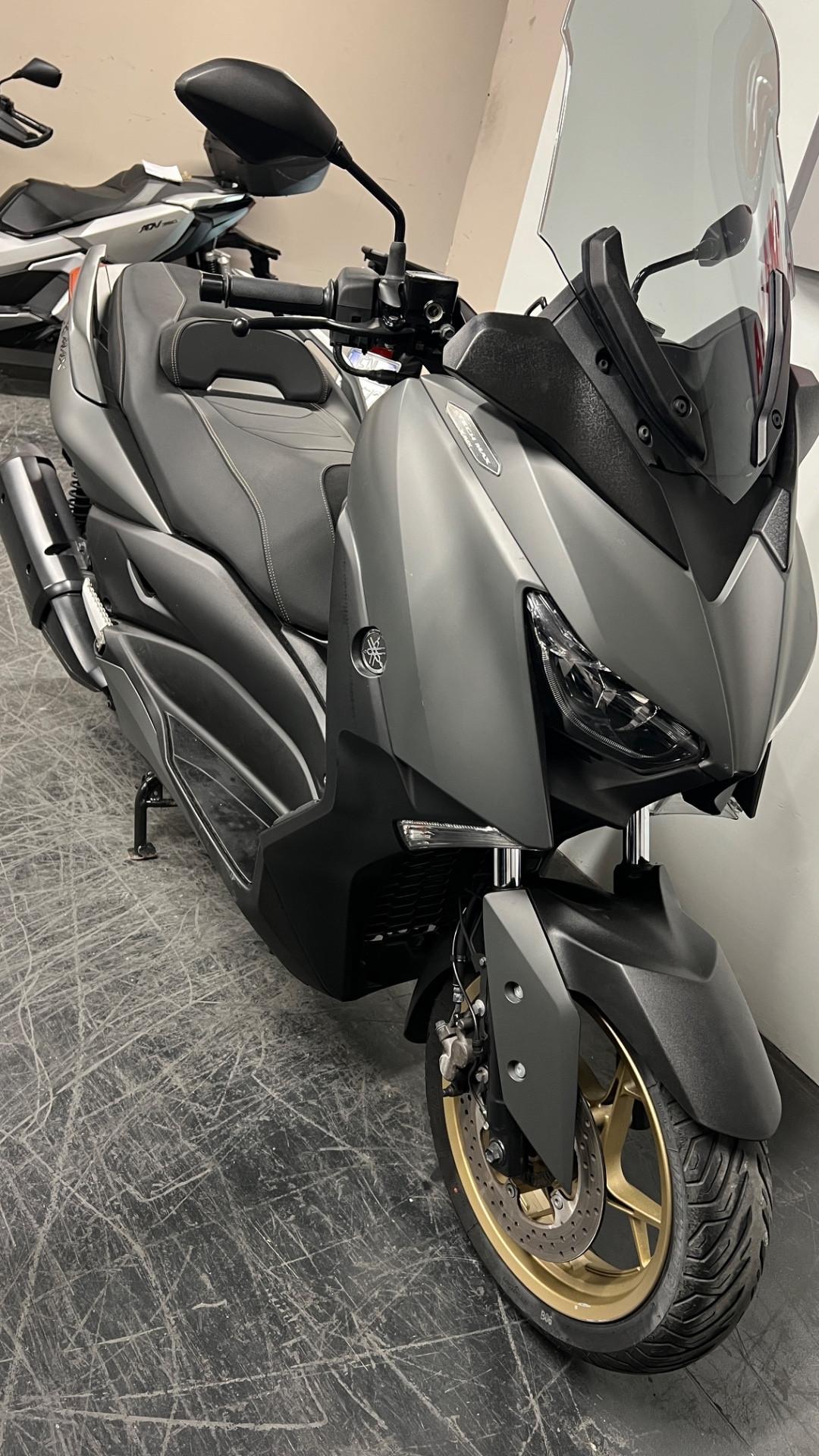 Yamaha X-Max 300 Tech max