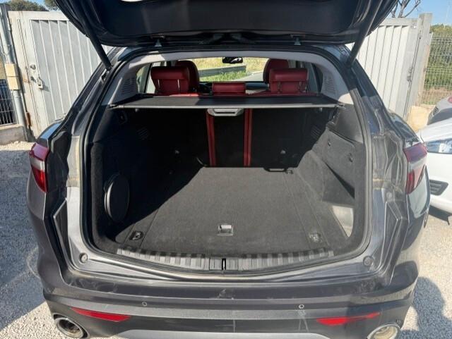 Alfa Romeo Stelvio 2.2 Turbodiesel 180 CV AT8 RWD Executive