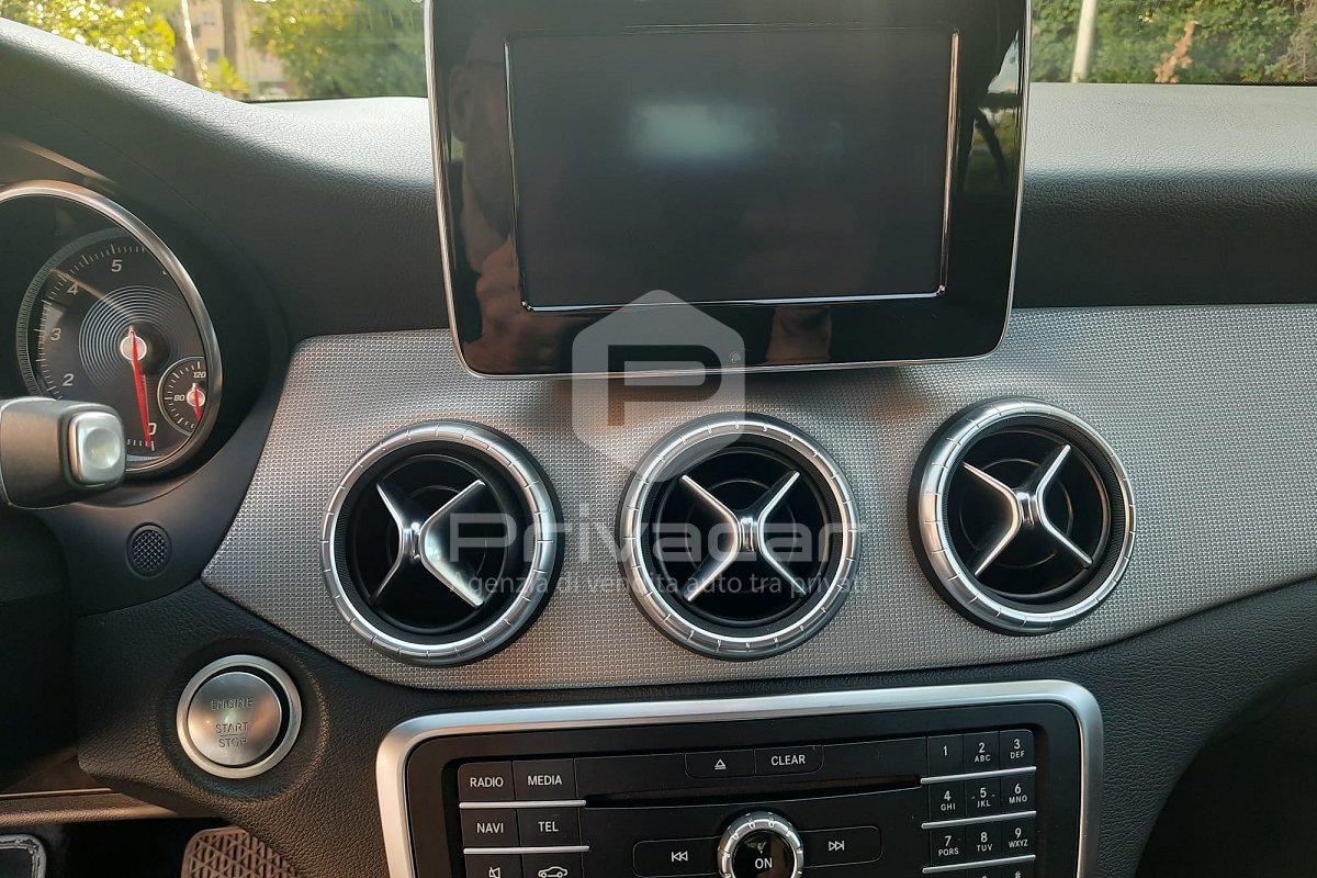 MERCEDES CLA 180 Business