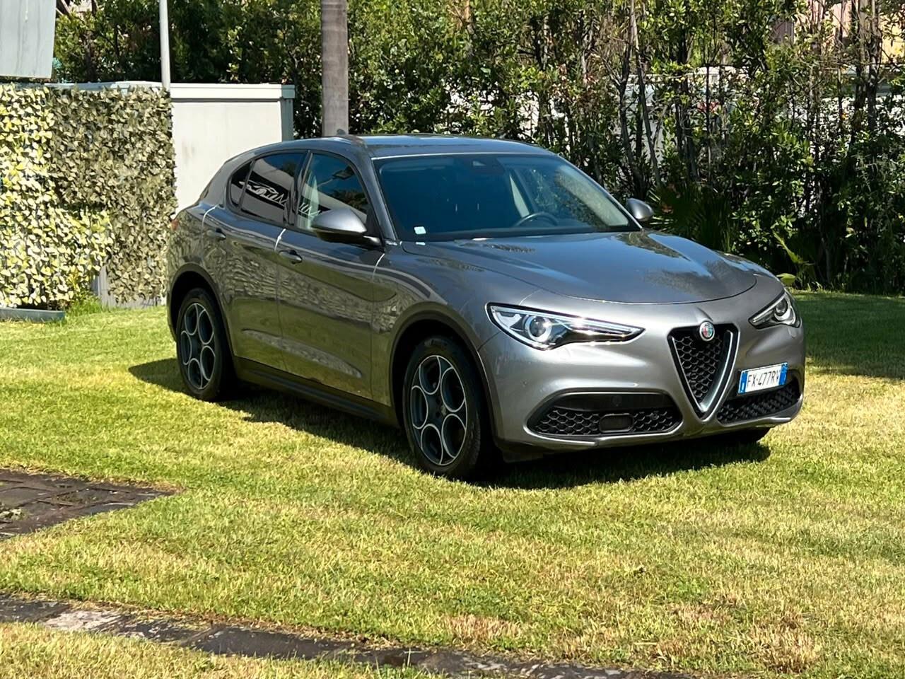 Alfa Romeo Stelvio 2.2 Turbodiesel 160 CV AT8 RWD Sport-Tech
