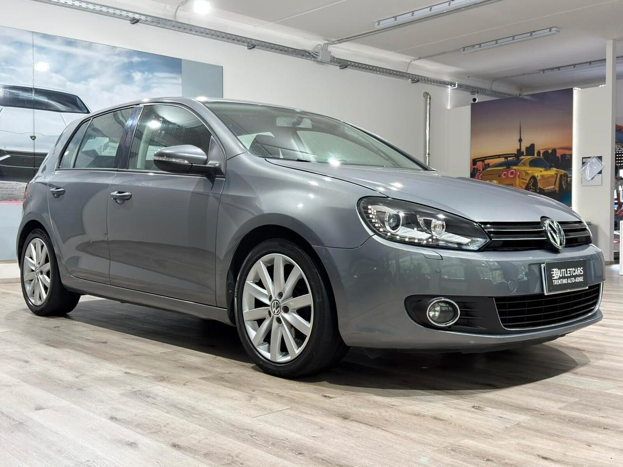 VOLKSWAGEN GOLF 1.6TDI 105CV HIGHLINE 1HANDE