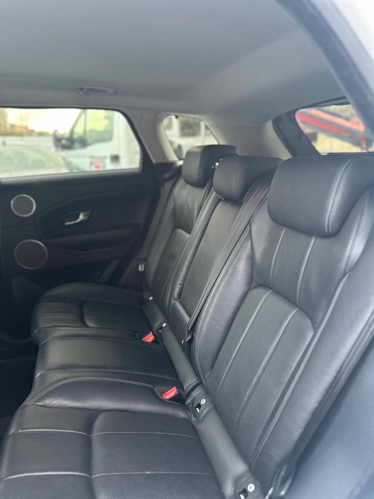 Land Rover Range Evoque 2.0 TD4 180 CV 5p. SE Dynamic