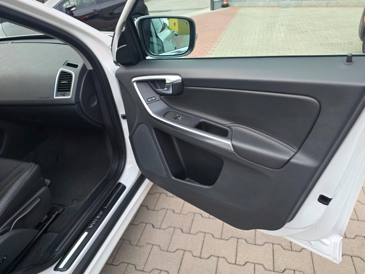Volvo XC 60 XC60 2.0D150cv perfetta e garantita 12M