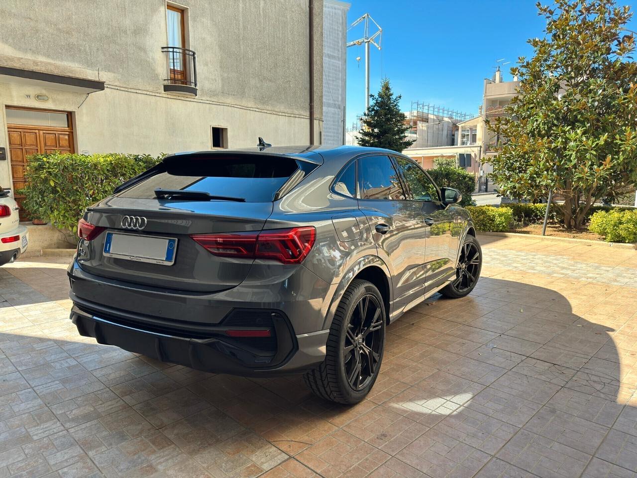 Audi Q3 SPB 35 TDI S tronic line edition 150 cv