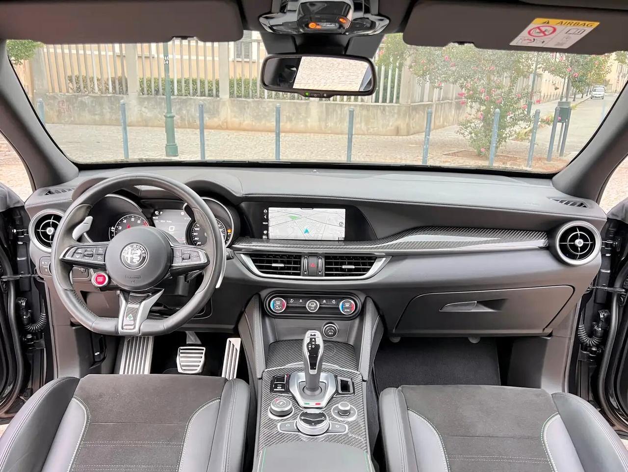 Alfa Romeo Stelvio 2.9 Bi-Turbo V6 510 CV AT8 Quadrifoglio