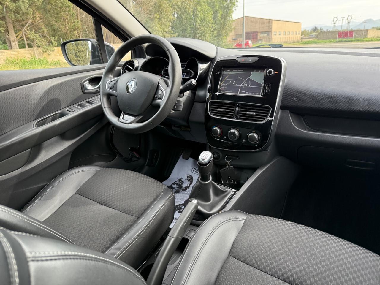 Renault Clio dCi 8V 75 CV 5 porte Moschino Zen