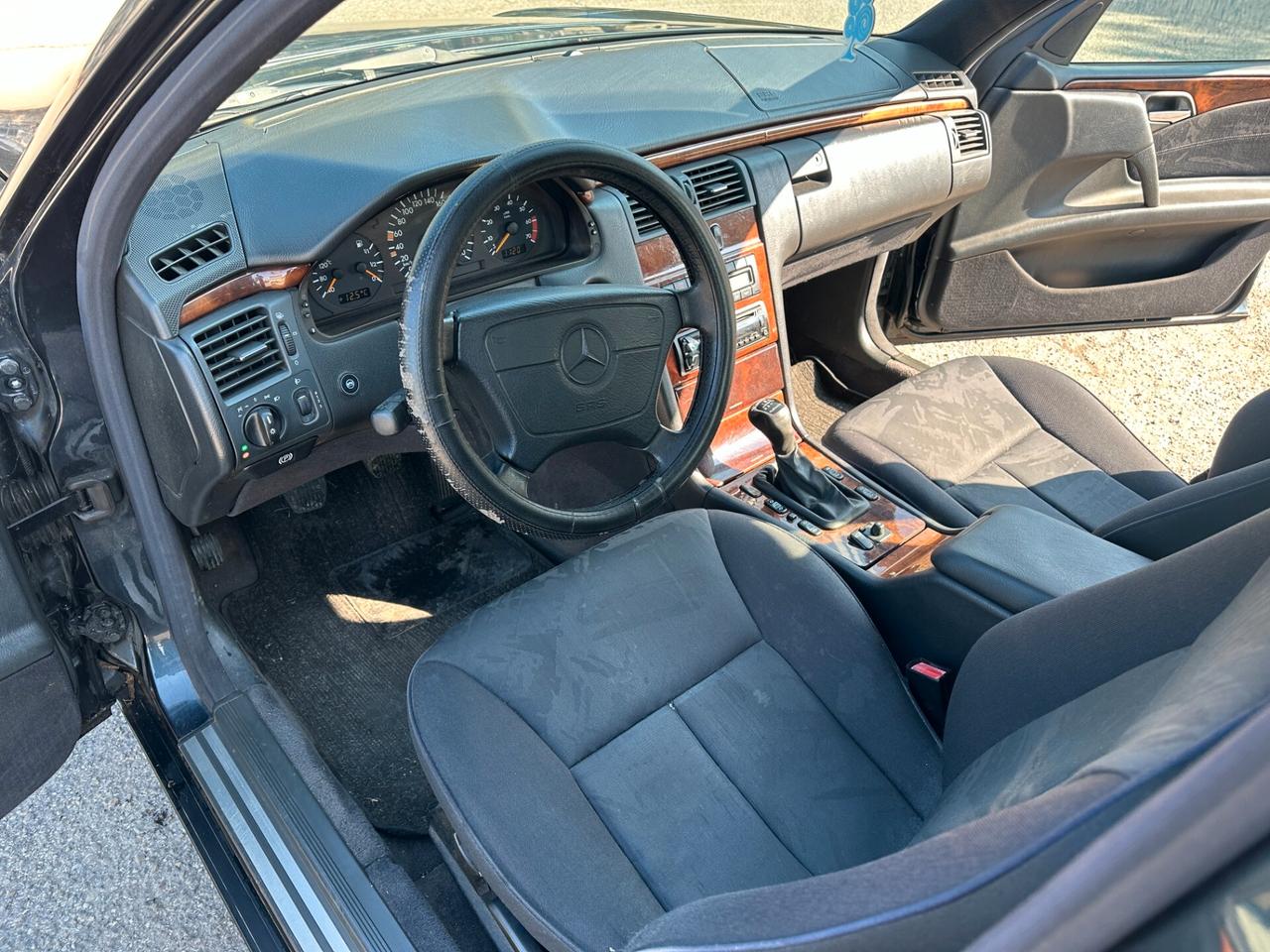 Mercedes-benz E 200 Benzina/GPL cat Elegance