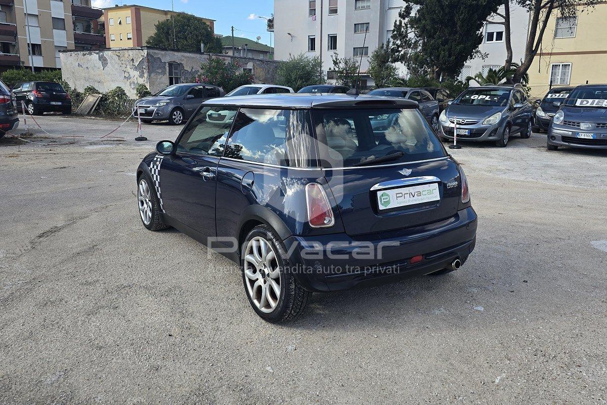 MINI Mini 1.6 16V Cooper Checkmate