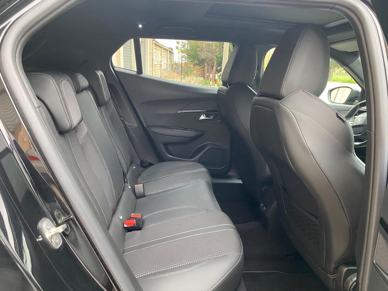 Peugeot 2008 PureTech 130 S&S EAT8 GT Line