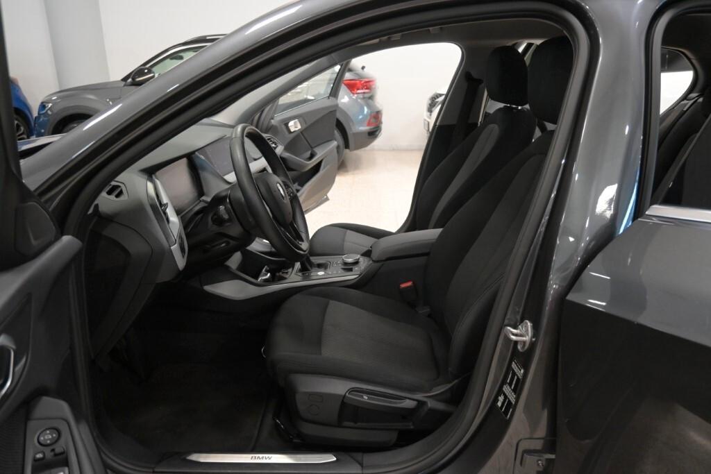 Bmw 118 118i 5p. Business Advantage