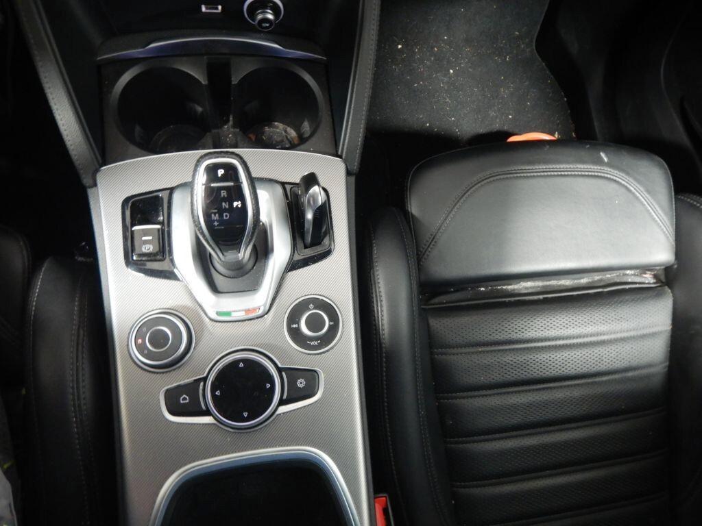 Alfa Romeo Stelvio 2.2 Turbodiesel 210 CV AT8 Q4 Veloce