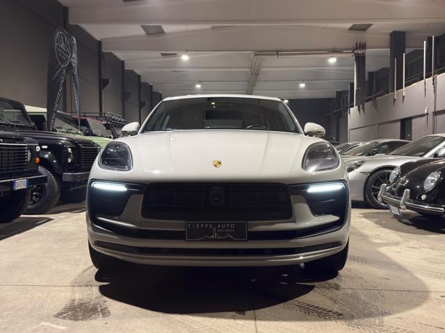 PORSCHE Macan 2.0