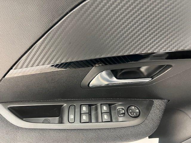 PEUGEOT 208 1.2 hybrid Style 100cv e-dcs 6