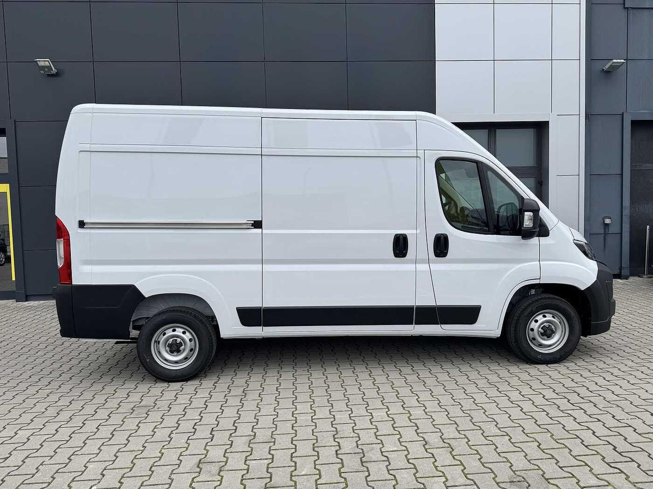 Peugeot Boxer 33 2.2 BlueHDi 140 CV PM-TM