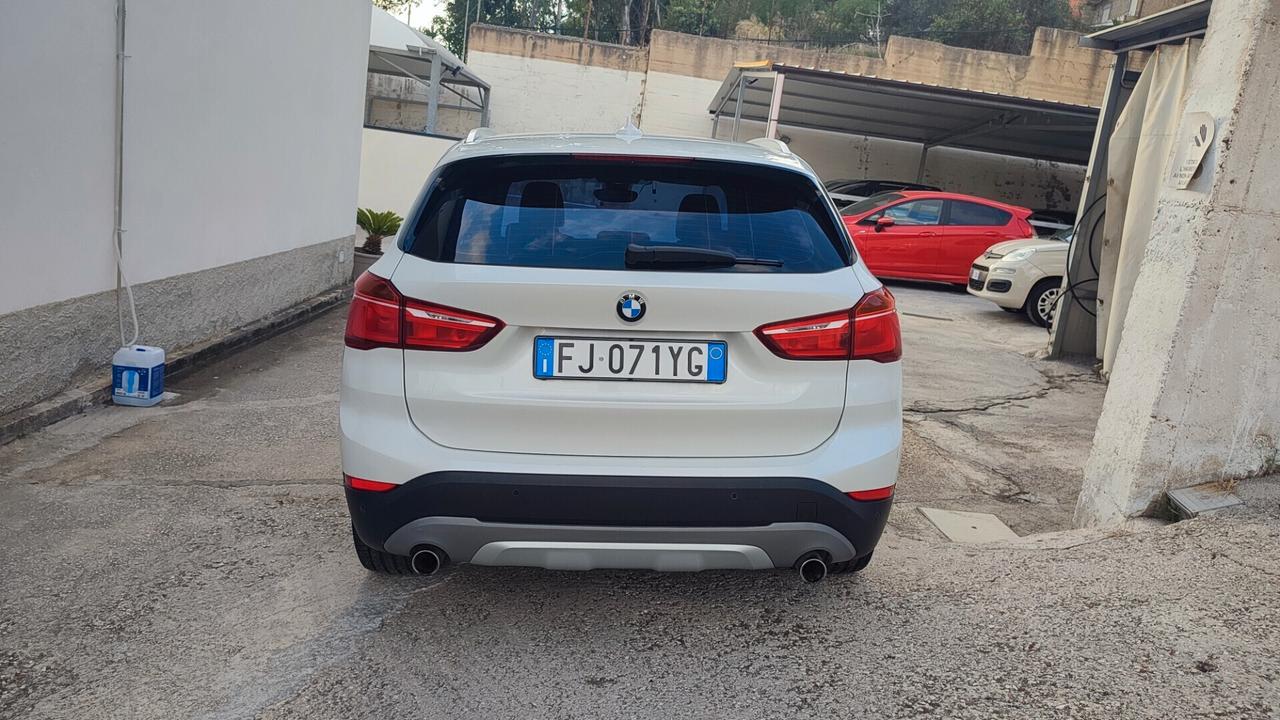 BMW X1 Xdrive - TETTO APRIBILE -bianco perla