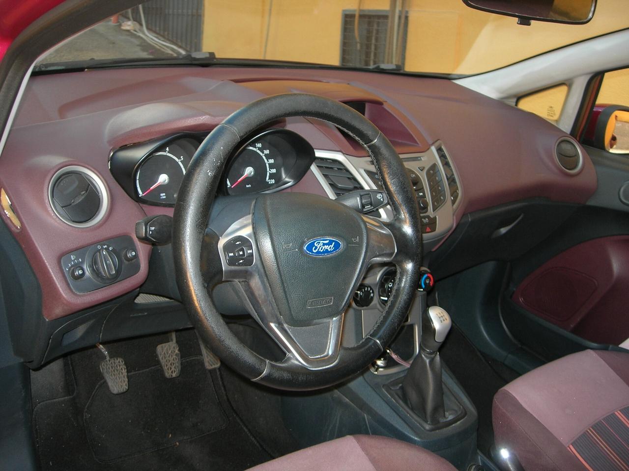 Ford Fiesta 1.2 82 CV 5 porte Titanium