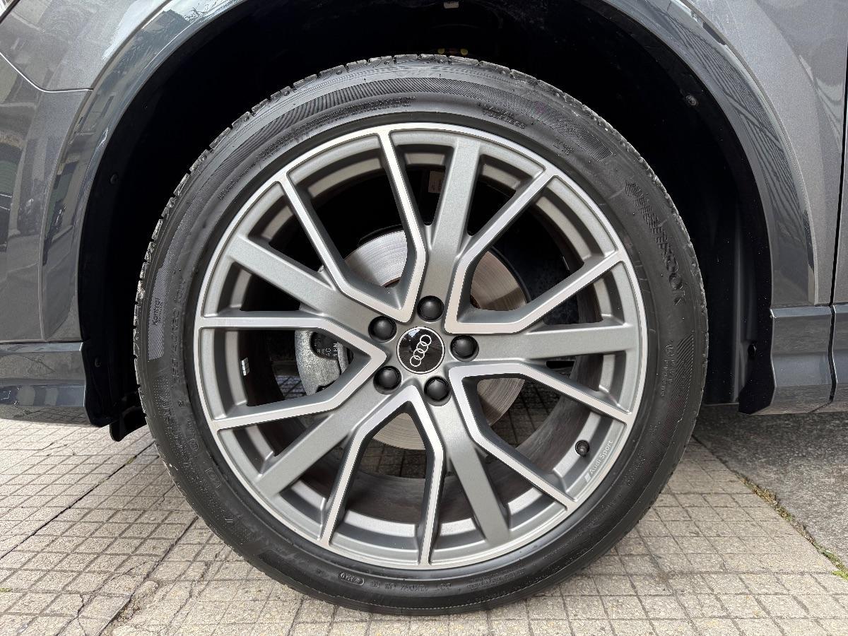 Audi Q3 Sportback Identity Black 35 TDI S-line 150 CV