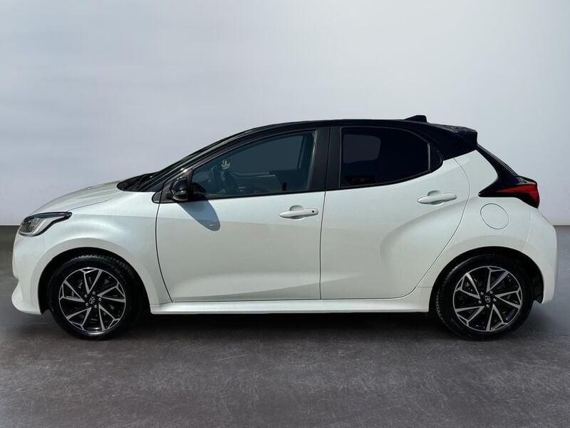 Toyota Yaris Hybrid Style MY22