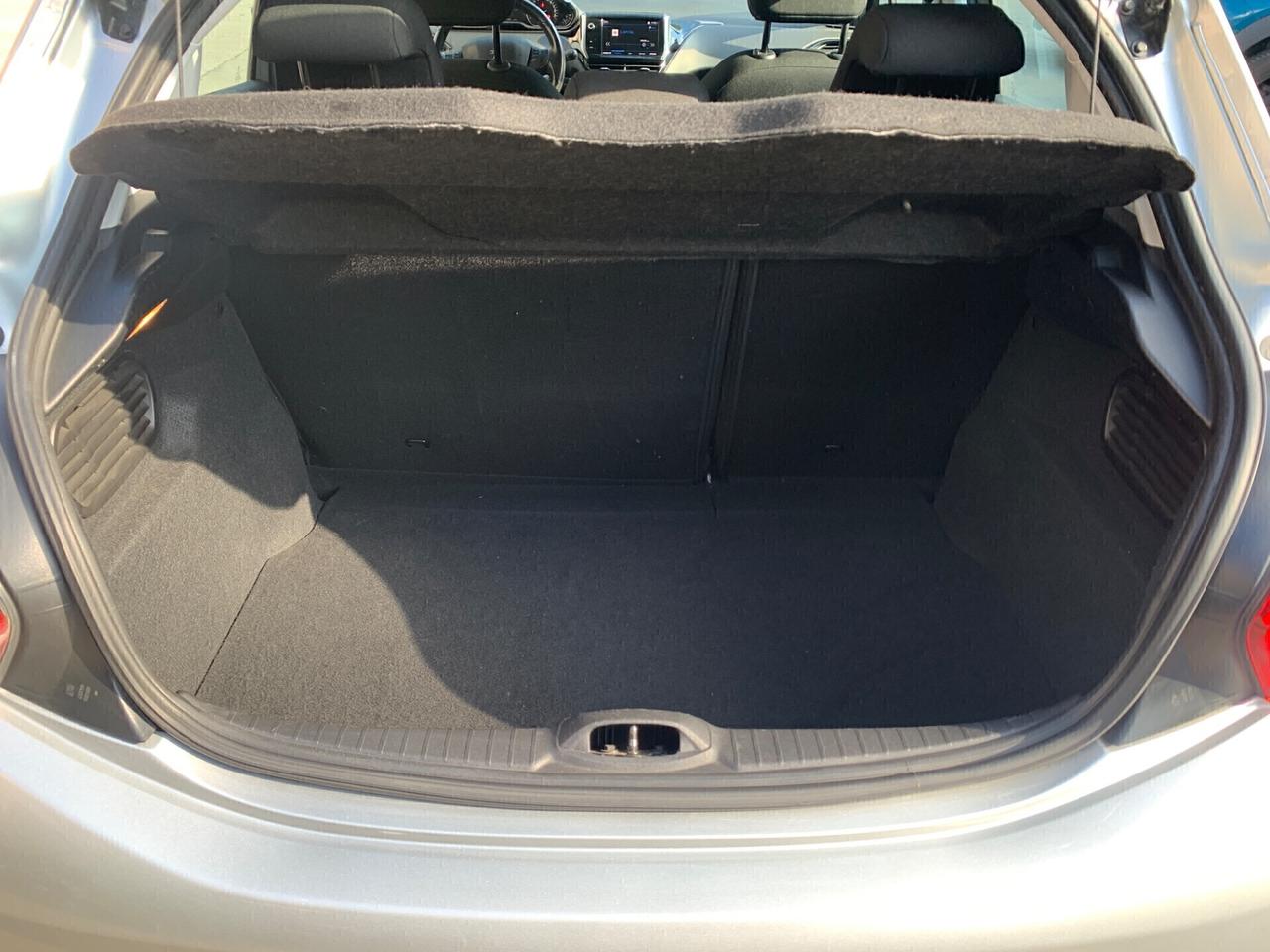 Peugeot 208 BlueHDi 75 5 porte