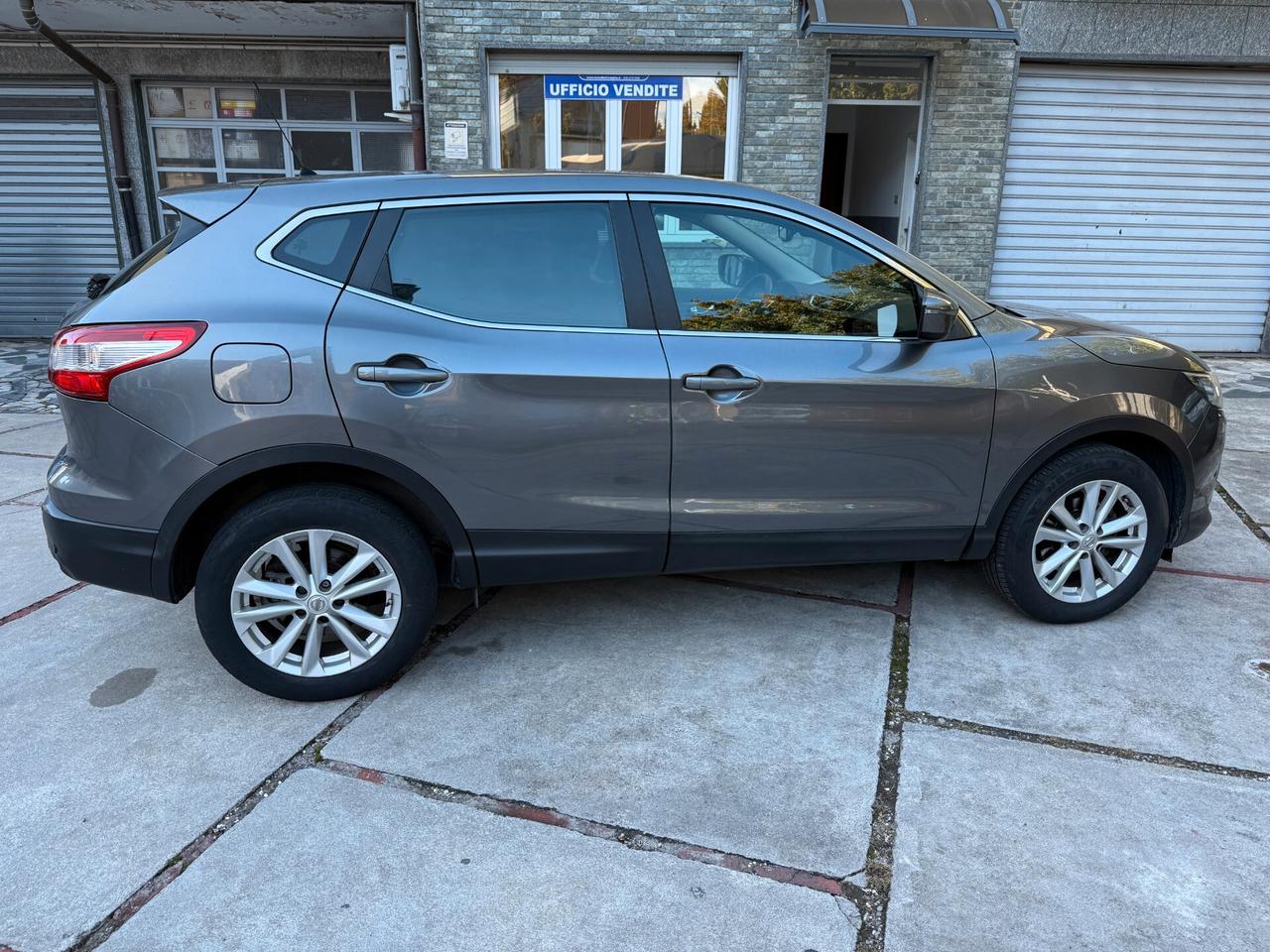 Nissan Qashqai 1.6 dCi 2WD Visia CAMBIO AUTOMATICO