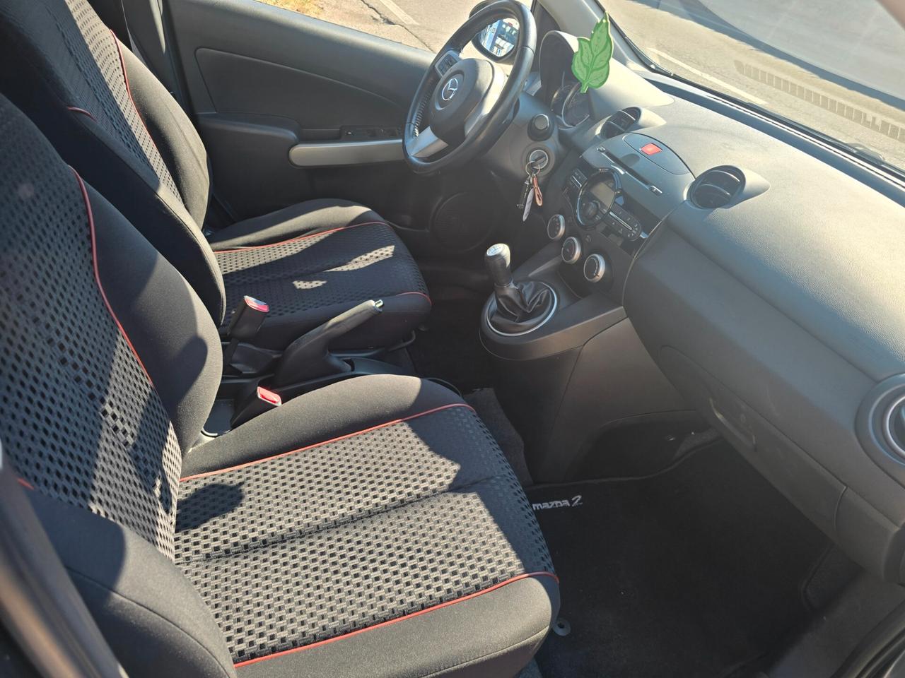 Mazda 2 Mazda2 1.3 16V 75CV 5p. Trendy