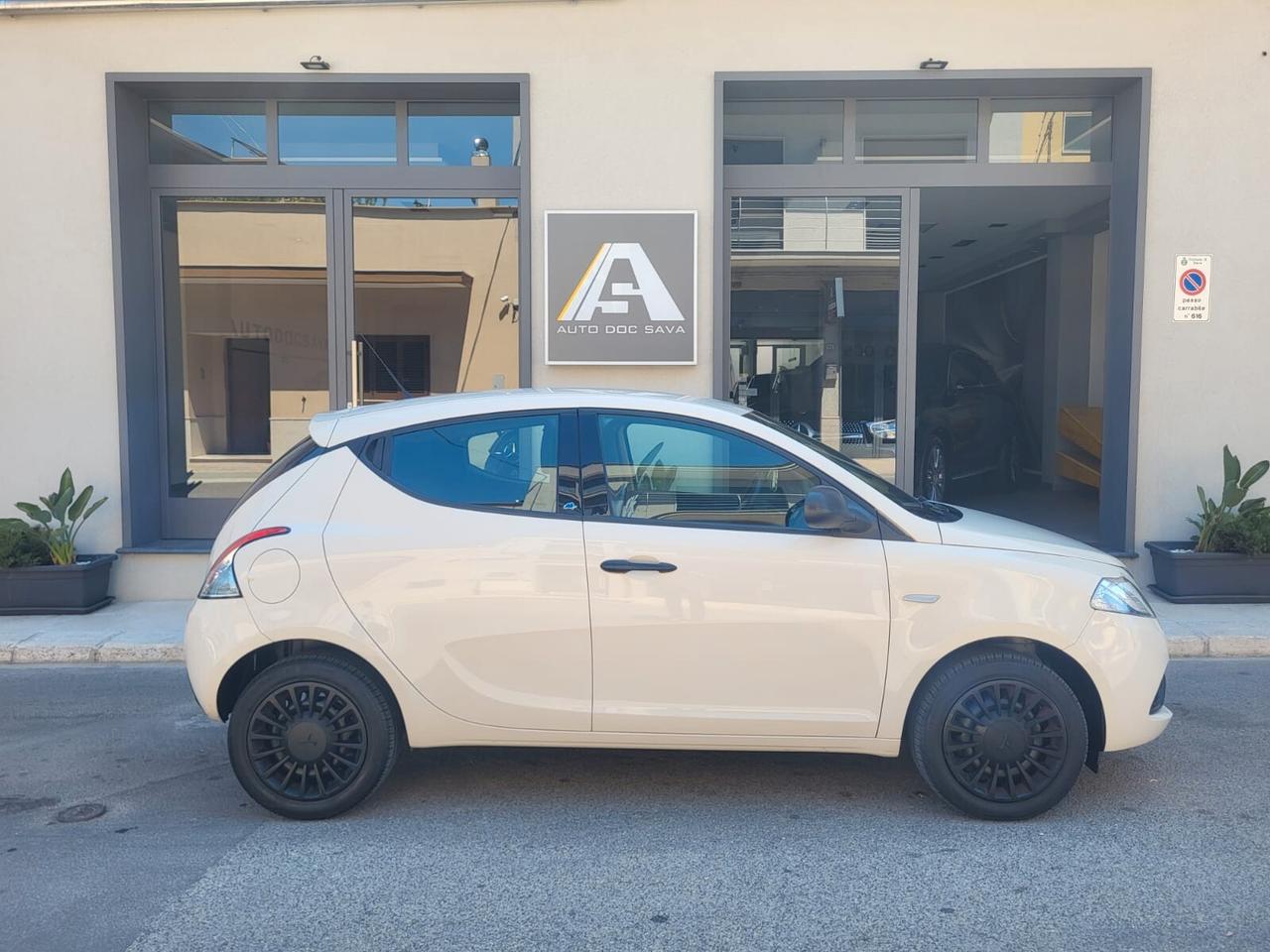Lancia Ypsilon 1.2 69 CV 5 porte S&S Elefantino Blu...
