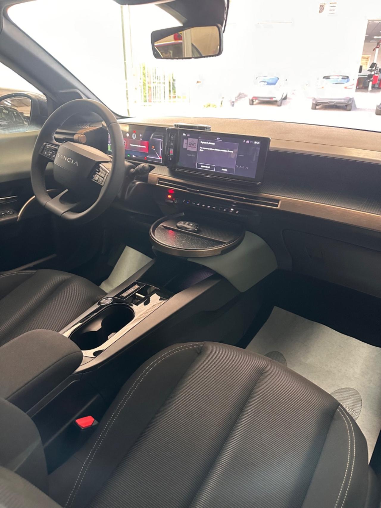 Lancia Ypsilon Hybrid 1.2 e-DCT 100CV KM0