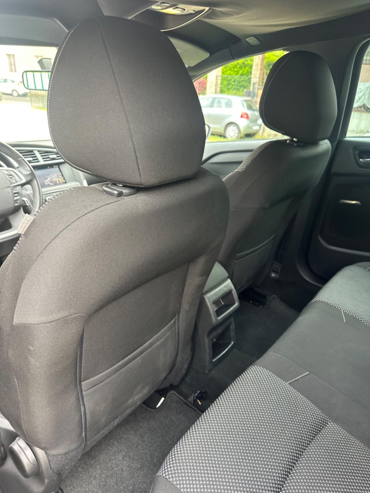 Ds DS4 1.6 e-HDi 115 SO CHIC KMCERT GARANZ UNICOPR