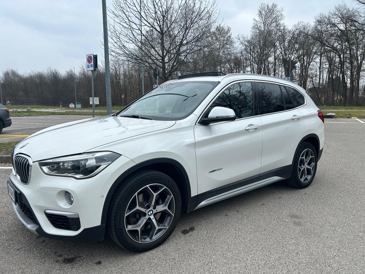 BMW X1 xDrive20d X-Line – Tetto Panoramico – 4x4 – Navi – LED – Full Optional