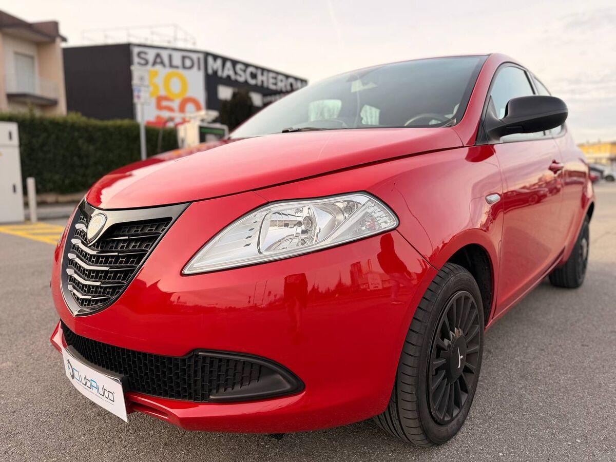 Lancia Ypsilon 1.2 8v Platinum ecochic Gpl 69cv E6