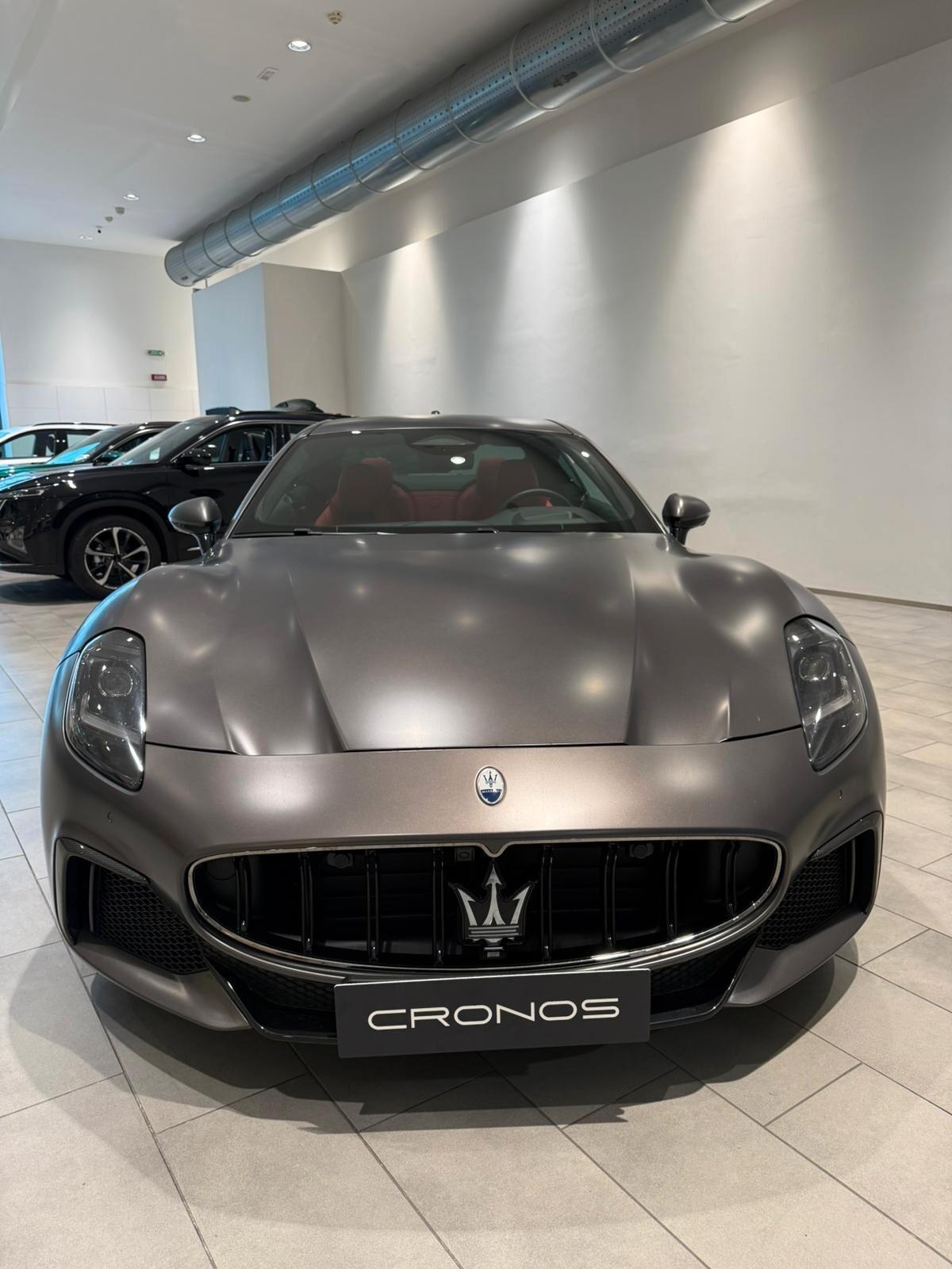 Maserati GranTurismo V6 550 CV AWD Trofeo