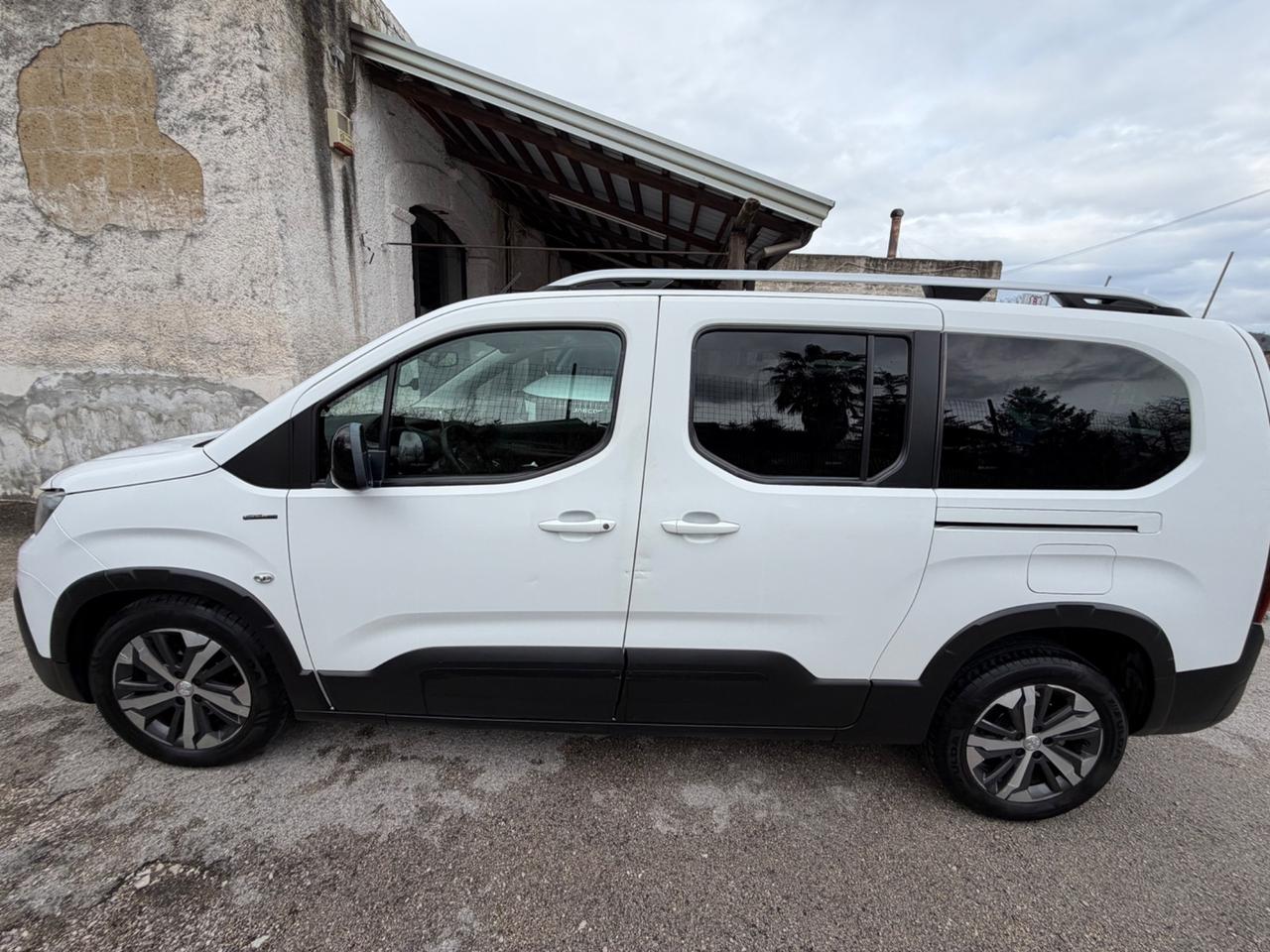 Peugeot Rifter BlueHDi 130 S&S GT Line Long 7 POSTI