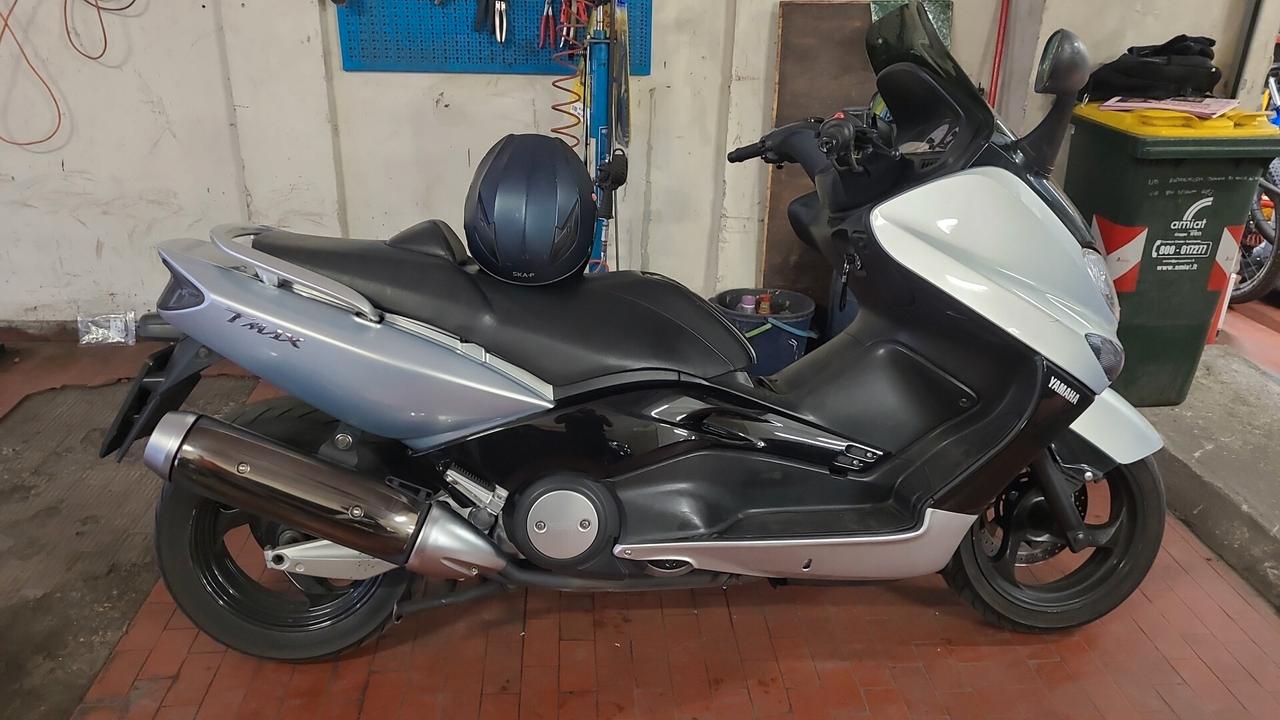 Yamaha T Max Sport