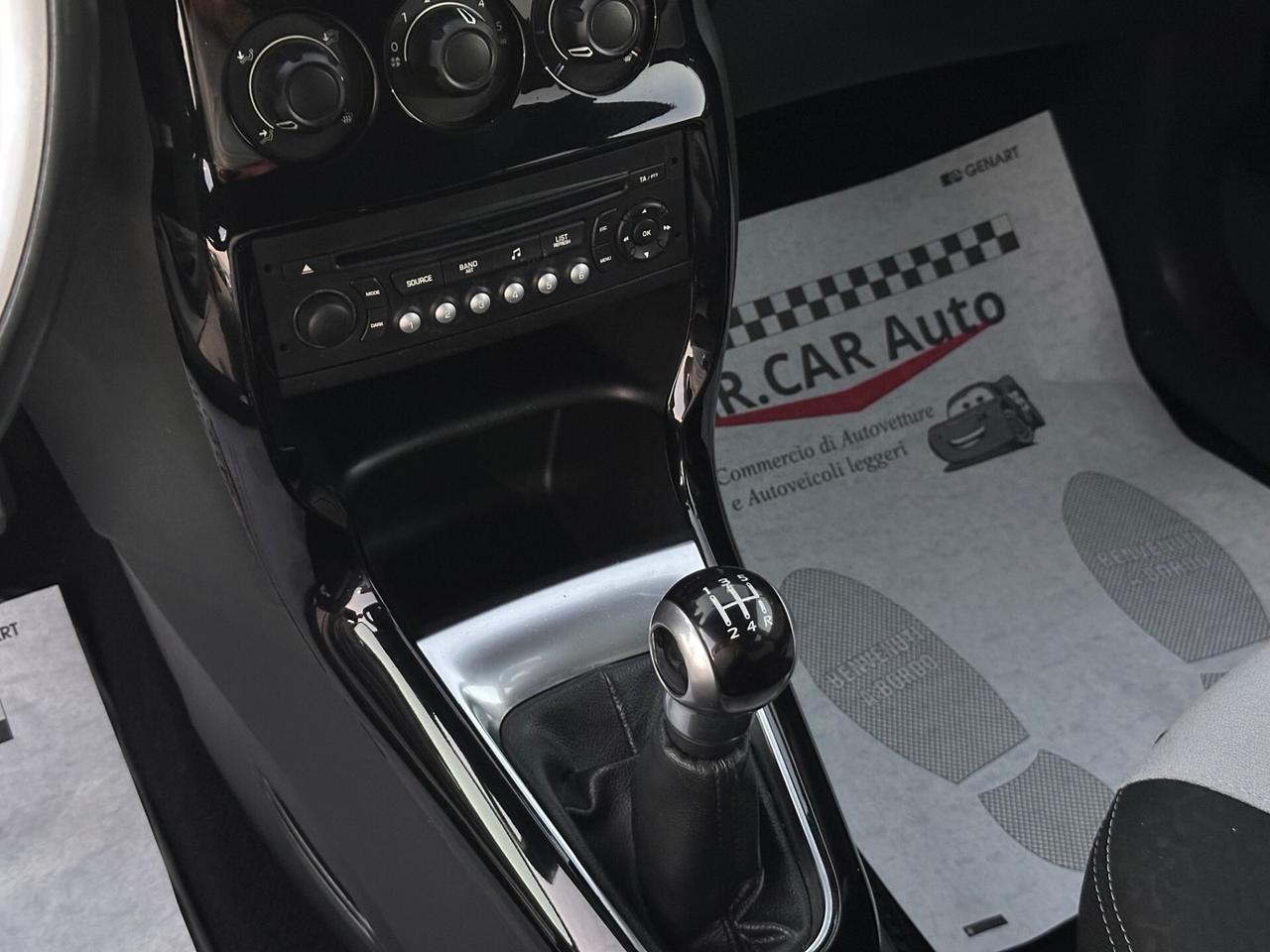 Citroen Ds DS3 2010 1.4 Benzina 95 CV Chic bi-colore